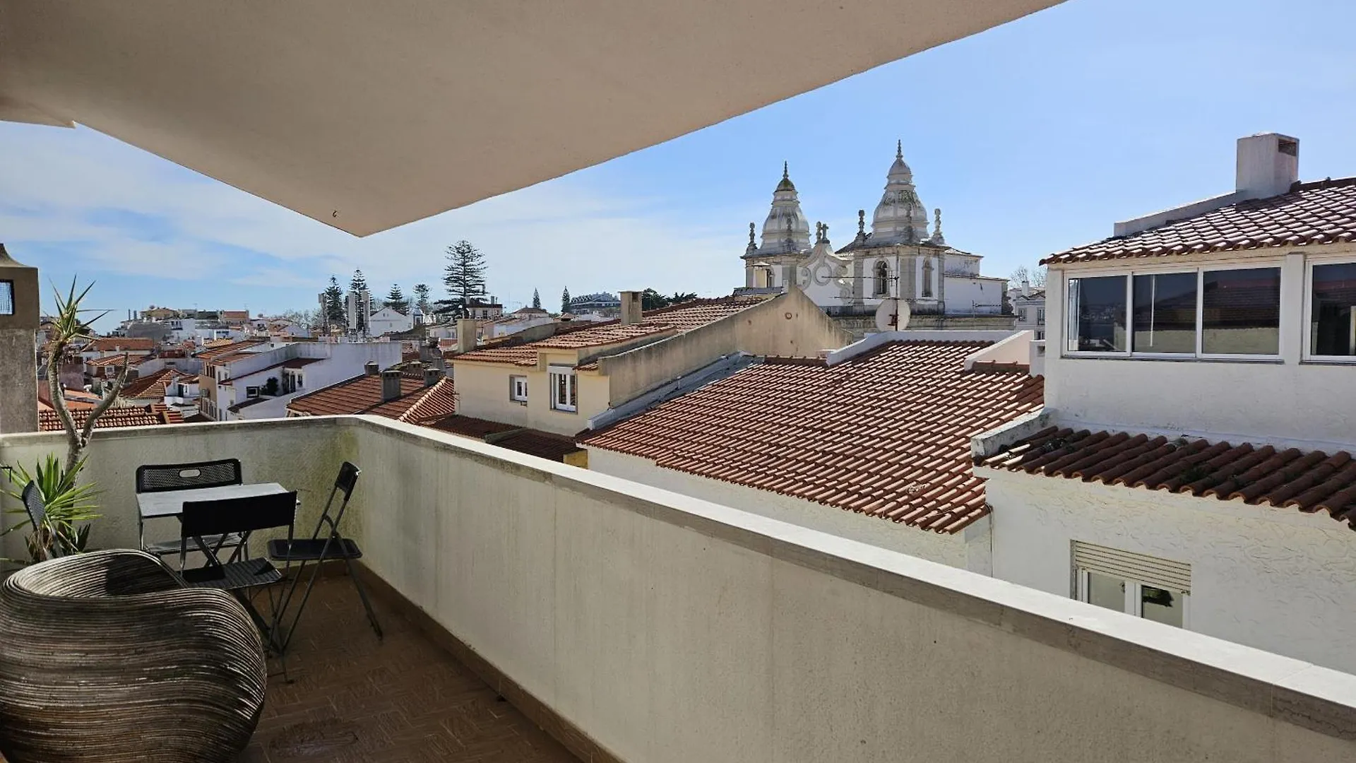Historic Center Apartment Cascais