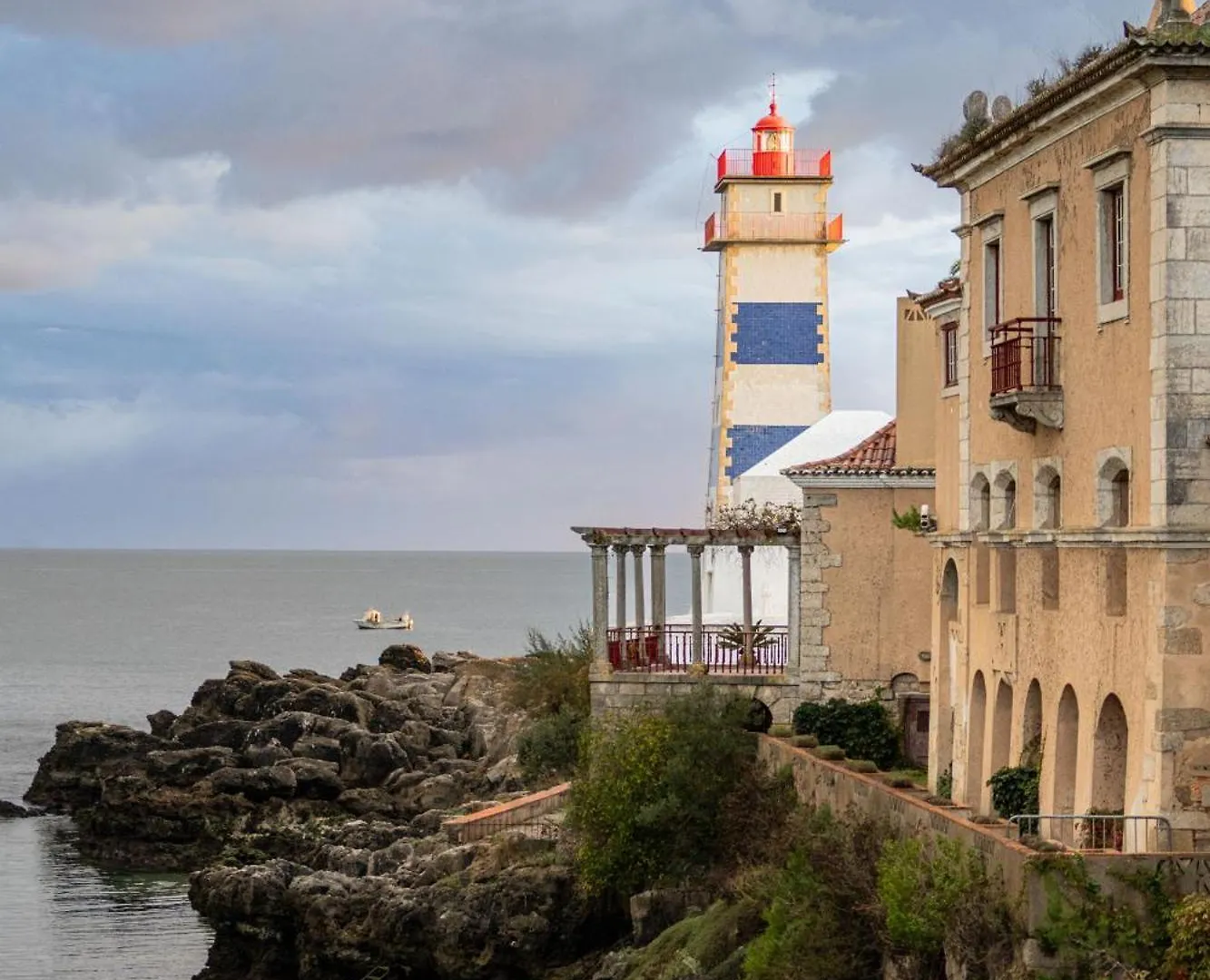 Historic Center Apartment Cascais